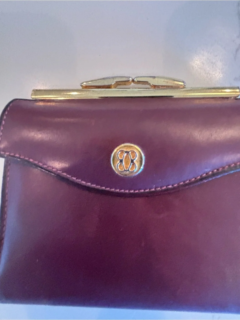 Vintage Bosca USA Full Grain Leather Trifold Wallet Kiss Lock Coin Burgundy